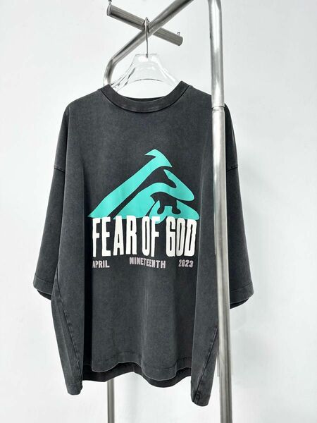 【新品未使用】RRR123 × FEAR OF GOD Tシャツ　2