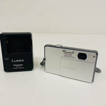 LUMIX DMC‐FP1　Panasonic　パナソニック　簡易動作確認済　デジカメ　12MEGA PIXELS　充電器　バッテリー　SDカード付【12998】_画像1