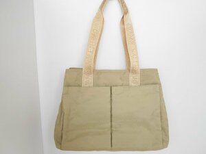 ●GIANNI VALENTINO ジャンニバレンチノ トート バッグ 美品 若草色