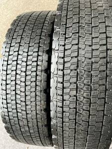 スタッドレス　225/80R17.5 中古　再生　BS W900 パタン　２本セット