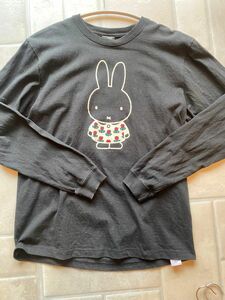 ミッフィー 長袖　Tシャツ　ブラック　黒　お花　