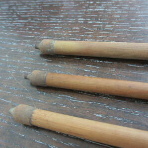 スポーツ祭 弓道具 弓具 矢 竹矢 3本おまとめ 長期保管品 使用品 銘なしの画像5