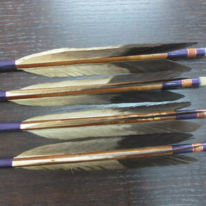 スポーツ祭 弓道具 弓具 矢 竹矢 4本 長期保管品 使用品 銘なしの画像2