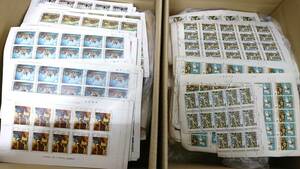 ☆外国切手 使用済み 海外切手 消印あり シート ミニシート 総量約24㎏ 大量おまとめ 普通切手 記念切手 コレクション K-99☆