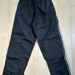 90s asics アシックス ワイド テーパード ナイロンパンツ ジョガーパンツ シャカシャカ素材 ブラック メンズ Lサイズ 日本製の画像2