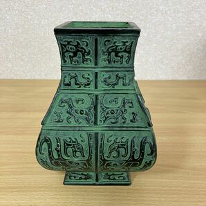 渋谷 鳳州作 角型 青銅花瓶 焼物 花瓶 花器 青銅 飾 中国 工芸品 コレクション アンティーク 重量2.2kg 4 リ サ ス 3の画像3