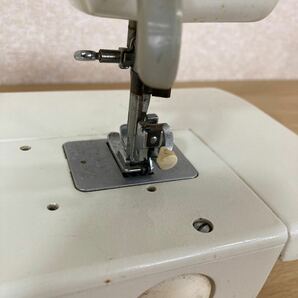 BROTHER ブラザー Compal EX ZZ3-B650 レトロミシン アンティークミシン 手工芸 ハンドクラフト 裁縫道具 裁縫 ペダル付き 4 シ 5731の画像9