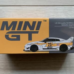 1/64 MINI-GT ★ LB シルエットワークス GT Nissan 35GT-RR バージョン1 LB Racing 右ハンドル MGT00528-R ★ MINI GT ミニカー 日産の画像1
