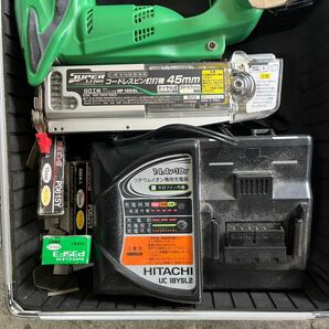 M-1211★100サイズ HITACHI 日立工機 コードレスピン釘打機 45mm NP18DSL 2013年製 リチウムイオン専用充電器 UC18YSL2 動作確認済の画像5