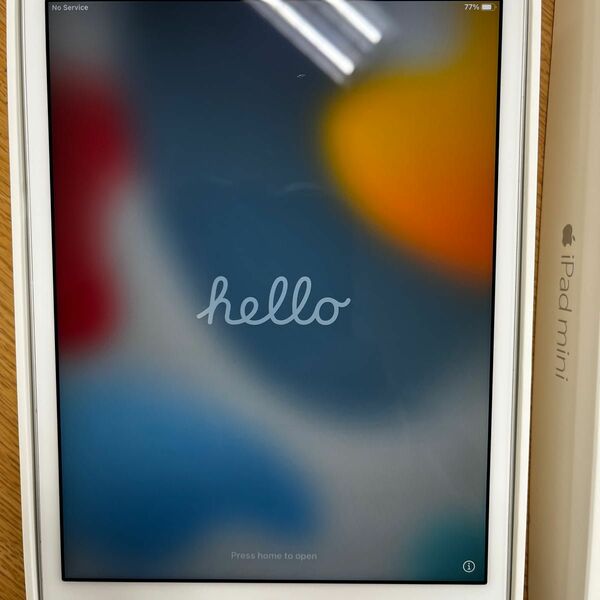 iPad mini4 64gb simフリー　シルバー