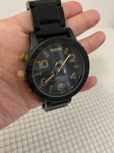 NIXON 腕時計　メンズ　ブラック　ゴールド