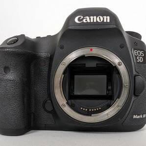 EOS 5D Mark III ボディ 純正バッテリーグリップ その他おまけ付き 防湿庫保管 フルサイズの画像1