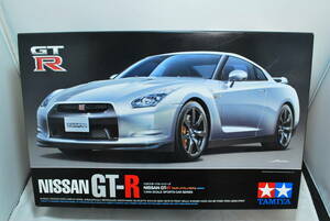 ■　希少！未開封　タミヤ　1/24　ニッサン　GT-R　R35　VR38DETT　エンジン付　フルディスプレイモデル　■