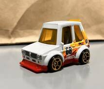 ホットウィール TOONED Volkswagen Golf Mk1 フォルクスワーゲン ゴルフ マーク1 #66 ホワイト ルース_画像1