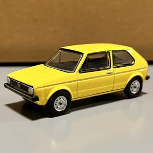 1円 スタート グリーンライト 1/64 1974 フォルクスワーゲン ゴルフ Mk1 ワーゲン マーク1 イエロー ルースの画像1