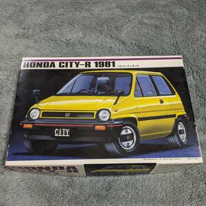 Нет в печати [Имаи Кагаку] 1/20 '81 Первое поколение Honda City R Motorize Оригинальное колесо Белый кузов Нет нераспечатанных отсутствующих деталей