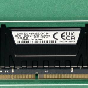 送料無料 CORSAIR VENGEANCE LPX DDR4-3200MHz 32GB (16GB×2) CMK32GX4M2E 3200C 16 中古 1枚未使用品の画像3