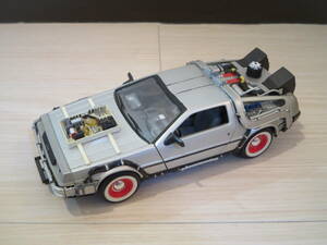 ロ WELLY バックトゥザフューチャー【デロリアン】1/24スケール ミニカー/モデルカー BACK TO THE FUTURE DELOREAN