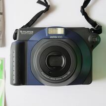 箱付 未使用品? INSTAX WIDE 100 FUJIFILM フジフィルム インスタントカメラ チェキ レトロ_画像2