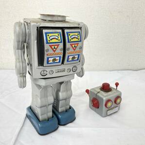 【JN44】(O) ELECTRON ROBOT エレクトロン ロボット ブリキ レトロ おもちゃ サビ汚れあり 破損箇所あり 通電確認済み 中古現状品の画像4