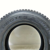 中古タイヤ 245/70R19.5 136/134J DUNLOP SP001 スタッドレスタイヤ 4本セット 大型 中古 19.5インチ_画像4