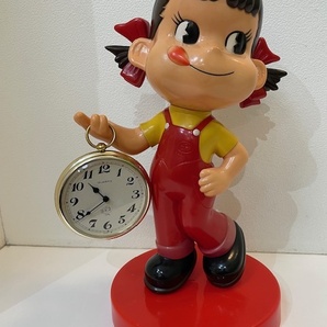 ペコちゃん 人形 懐中時計付 ウォッチング 昭和レトロ 置き物 高さ約38cm 不動の画像1