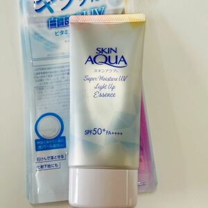  スキンアクア スーパーモイスチャーUVライトアップエッセンス SPF50＋PA＋＋＋＋ 70g