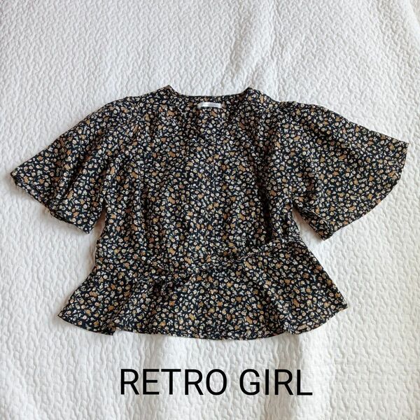 【美品】RETRO GIRL　レディース　薄手　半袖　カットソー　ブラウス　花柄　可愛い　ブラック