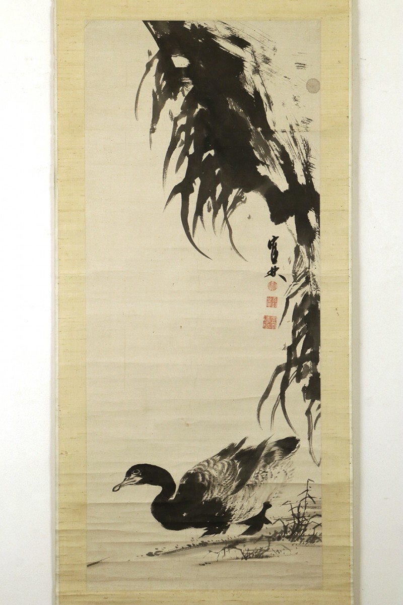 [Pintura auténtica de animales Edo] Pergamino colgante Tsurubayashi - Aves acuáticas bajo el acantilado Pintura del período Edo medio y tardío, escuela nanpo, alumno de Kakutei, obra de arte, libro, pergamino colgante