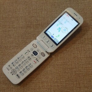 キズ無美品 F-08C docomo 液晶に購入時のフィルム貼ったまま