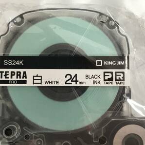 【I】 TEPRA PRO テプラプロ テープカートリッジ 白ラベル SS24K 24㎜ Pタイプ/Rタイプ 白・黒文字 未使用保管品 #198511-12 在7の画像1