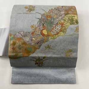 名古屋帯 美品 秀品 草花 孔雀 螺鈿 金銀彩 灰色 正絹 【中古】