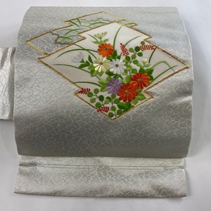 名古屋帯 優品 松皮菱 菊 刺繍 箔 銀色 正絹 【中古】