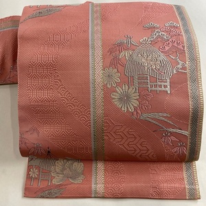 名古屋帯 優品 八寸名古屋帯 建物 草花 ピンク 正絹 【中古】