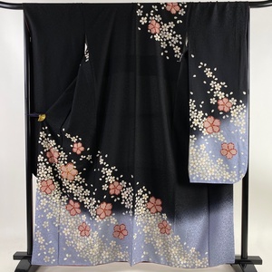 振袖 身丈162cm 裄丈67.5cm L 袷 桜 花びら 金糸 金彩 黒 正絹 美品 名品 【中古】