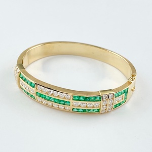 Emerald Design Bangle YG Желтое золото кольцо Wang Bracelet 750 Emerald Diamond Ladies [Используется]