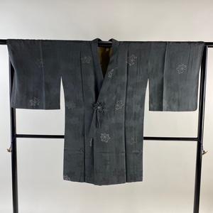 道行 身丈94.5cm 裄丈68cm L 和装コート 楓 灰色 正絹 美品 名品 【中古】