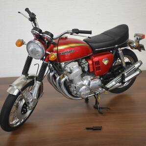 W4-49 【ジャンク品】 ミニチャンプス Honda CB 750 1968 Red Metalic Classic Bike Series ミニバイク オートバイ レッド 模型 現状品の画像1