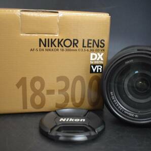 W4-89 【動作確認済み】 Nikon ニコン AF-S DX NIKKOR 18-300mm f/3.5-6.3G ED VR 高倍率ズームレンズ 箱付き 現状品の画像1