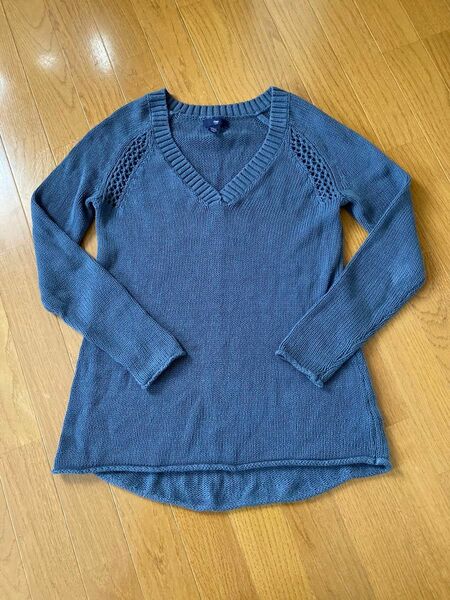 中古　GAP ギャップVネック 綿　100% ニット グレー XS セーター