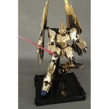 DABAN MODEL　1/60 PG フェネクス ユニコーン3号機 未組立品 海外製プラモデル _画像2