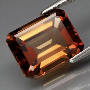 天然シャンペントパーズ 4.66 Ct カラット