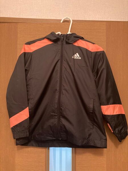 adidas ウインドブレーカー 130