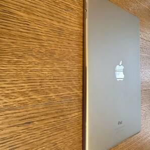 中古 美品 Apple iPad Air2 128GB アイパッド エア Wi-Fiモデル MH1J2J/A A1566 ゴールド Goldの画像4