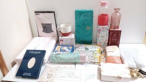 コスメ 《大量セット》《未開封品あり》Shu uemura シュウウエムラ LOCCITANE ロクシタンほか 16点 ノベルティ 3J1A 【80】