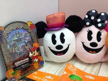 ◇ディズニー 《大量セット》《未開封品あり》ハロウィングッズ 10点 ぬいぐるみ ライティングバッジほか 4M5 【80】_画像2