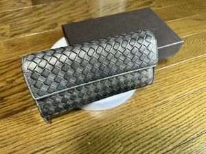 1円出品★美品★1007　BOTTEGA VENETA　本物保証　ボッテガヴェネタ イントレチャート　長財布ラウンド小銭入　メンズレディース　ゴールド