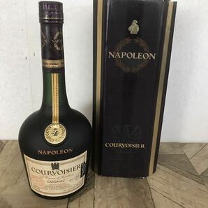 Ｙ 酒★未開栓★クルボアジェ ナポレオン ブランデーコニャック COURVOISIER NAPOLEON COGNAC 700ml 40% 現状の画像1