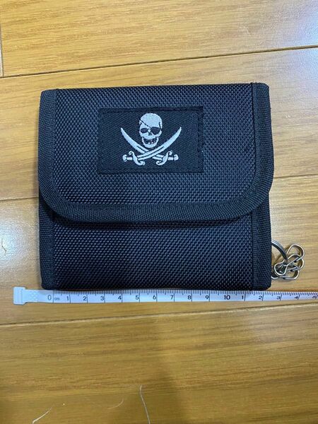 東京ディズニーリゾート カリブの海賊 財布