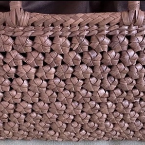 新品 サイズM 長野県産 職人手編み 六角花編み 山葡萄かっご バッグの画像2